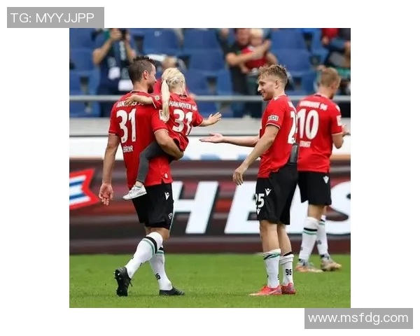 汉诺威榜末浮沉，德甲雄风惨败不振